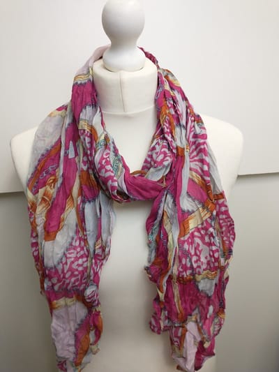 Lange dames sjaal Sadey fantasiemotief fuchsia donker roze wit zwart geel oranje blauw
