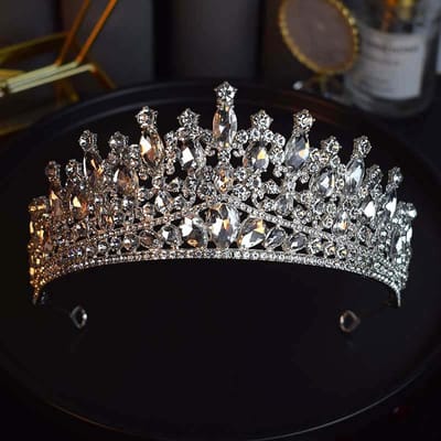 De licht luxe waterdiamanten kroon van de bruid exquise retro kroon grand prinses hoofddeksel high-end trouwjurk catwalkjurk en haaraccessoire gray