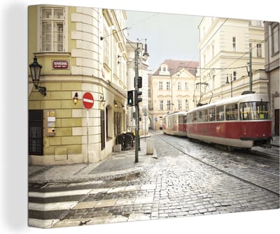 Canvas schilderij 180x120 cm - Wanddecoratie Praag - Tram - Rood - Muurdecoratie woonkamer - Slaapkamer decoratie - Kamer accessoires - Schilderijen