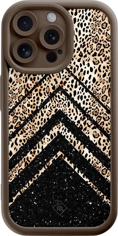 Casimoda® hoesje - Geschikt voor iPhone 15 Pro Max - Luipaard Chevron - Effen telefoonhoesje met lensbescherming - Siliconen/TPU - Backcover - Bruin/beige