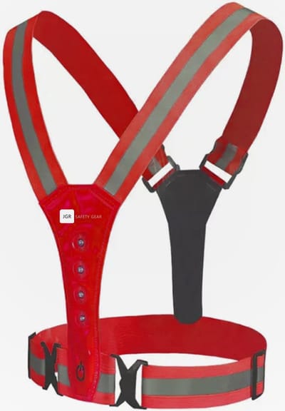 JGR Safety gear - Veiligheidsvest USB Oplaadbaar met Verlichting - Rood - Reflecterend Hardloopvest met LED Lampjes - Verstelbaar Hardloophesje Geschikt voor Wandelen / Joggen / Hardlopen / Fietsen / Schaatsen - One Size Fits All