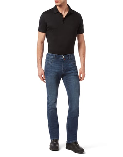 Jeans Recht Model