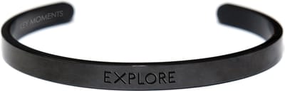 Key Moments for Men 8KM-BM0003 - Stalen open bangle met tekst - Explore - One-size - Zwart