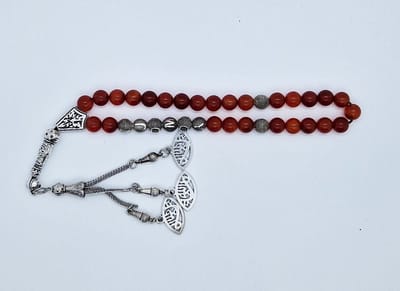 Handgemaakte naam tasbih 33 Kralen Natuursteen “Rood Agaat” - met metaal tassel “Ogen"- Met je naam of de naam van uw geliefde- 8 mm diameter van de korrel