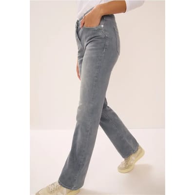 Bootcut jeans