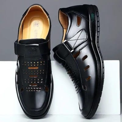 Heren Sandaal Zomer Holle Antislip Casual PU Leer Sandalen voor Heren Mode Verlicht Ademend Strand Slippers Klassieke Papa Sandaal 44 black