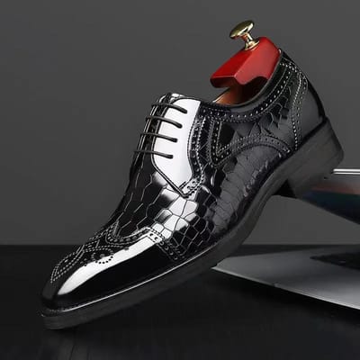 Mode Heren Oxfords Schoenen Hoge Kwaliteit Puntige Bruiloftsschoenen voor Heren Luxe Brogue Kledingschoenen Kantoor Gentleman Man Flats 38-48 48