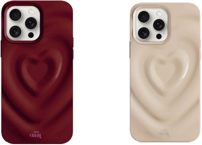 xoxo Wildhearts telefoonhoesjes Biggest Love Burgundy + Creme – geschikt voor iPhone 16 Pro – Heart cases – Hoesjes met hartjespatroon – Donkerrood & beige – Romantisch & stevig design