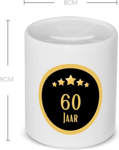 Akyol - 60 jaar koffiemok - theemok - Hoera 60 jaar - iemand die 60 jaar is geworden of 60 jaar lang een relatie hebben of getrouwd zijn - verjaardagscadeau - verjaardag - gift - relatie - trouwdag - jubileum - diamanten huwelijk - 350 ML inhoud