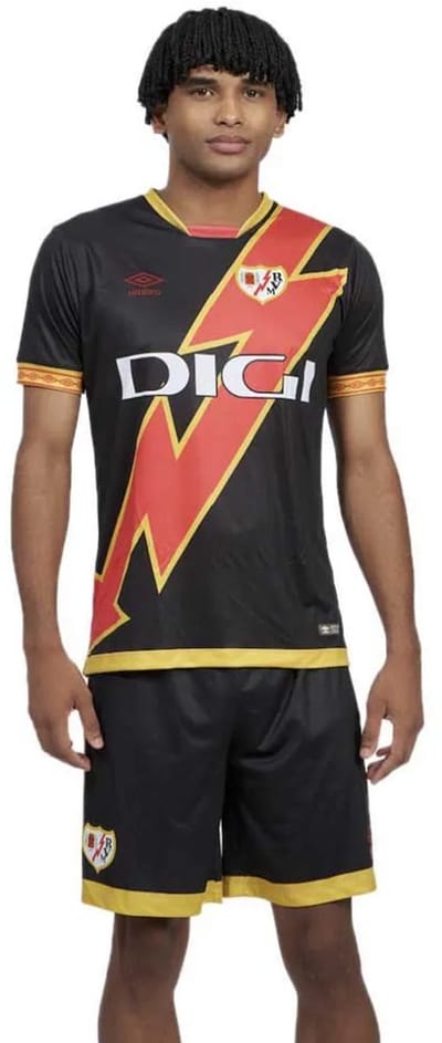 Umbro Rayo Vallecano 23/24 Weg T-shirt Met Korte Mouwen Zwart 14Y
