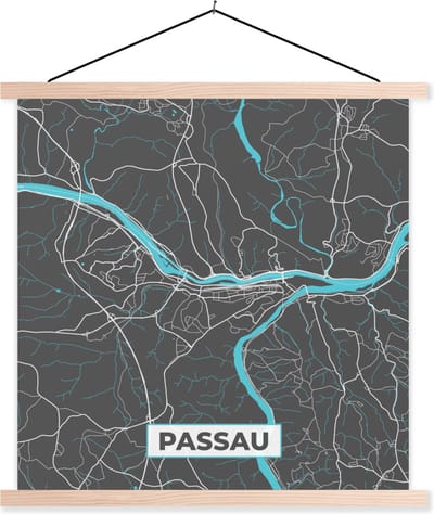 Posterhanger incl. Poster 120x120 cm - Schoolplaat - Kaart – Plattegrond – Stadskaart – Passau – Duitsland – Blauw - Textielposter - Blanke latten - Stadskaart
