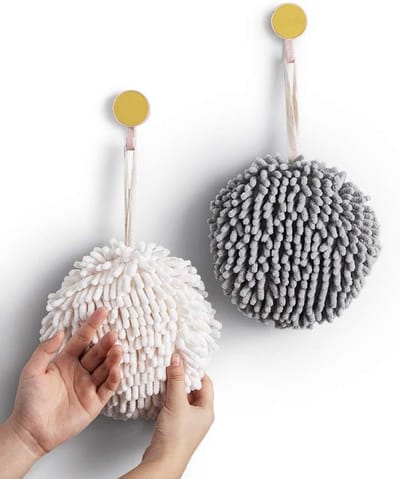 BOTC Fuzzy Ball Handdoek - 2 stuks Badhanddoeken- Droog uw handen direct en gemakkelijk - Decoratieve handdoeken - Wit & Grijs