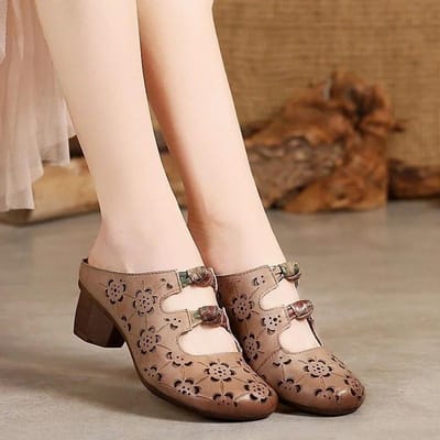 Retro Slippers met hoge hak Etnische Stijl Uitgehold Print Zacht Leer Mode Dames Sandalen Lente en Zomer 40 beige