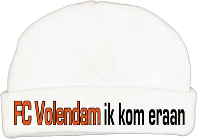 Babymutsje met de tekst: FC Volendam ik kom eraan !