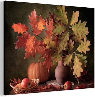 Aluminium schilderij 80x60 cm - Wanddecoratie metaal - Stilleven - Pompoen - Bladeren - Appel - Kersen - Herfst - Metalen muurdecoratie woonkamer - Decoratie industrieel - Foto op dibond - Industriële accessoires slaapkamer