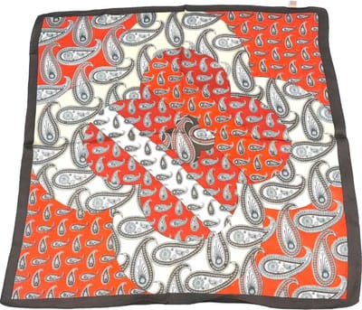 Dames neksjaal Paula paisleymotief bruin wit oranje almond zwart 70x70
