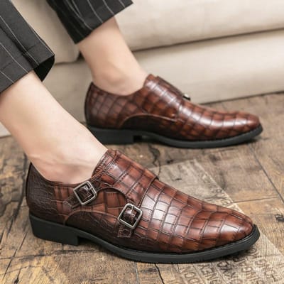 Nouvelles Chaussures à Gland Italiennes Hommes Chaussures Décontractées en Cuir Mocassins Oxfords Chaussures de Conduite Hommes Mocassins Mocassins Chaussures Habillées Pour Hommes 42 marron