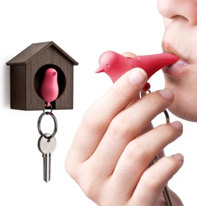 Qualy Sleutelhanger vogelhuisje Sparrow Zwart / Roze ABS W45×L68×H73mm 80g