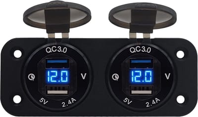 ProRide 12V USB Stopcontact 4 Poorten met Voltmeter - Tweevoudig Inbouw - 5V/2.4A - DS2114B - USB Autolader, Boot en Camper - Blauw