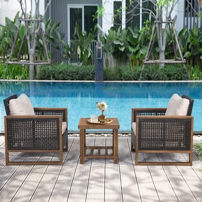 Elegante 3-Delige Acaciahouten Tuinset met 2 Rotan Stoelen en Bijzettafel 66 x 70 x 78 cm – Comfortabele Buitenmeubels met Kussens voor Balkon, Veranda en Tuin