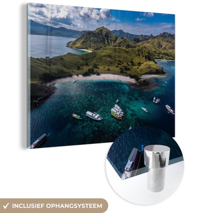 ® Glasschilderij 160x120 cm - Schilderij acrylglas - Diep blauwe zee in het nationaal park Komodo - Foto op glas - Muurdecoratie woonkamer - Wanddecoratie slaapkamer - Schilderijen