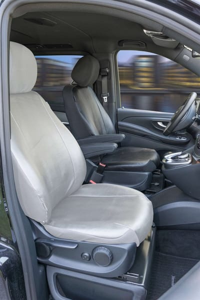 Walser Autostoelhoes Transporter Fit Kunstleer antraciet geschikt voor Mercedes-Benz V-Klasse 447 - 1 bestuurderszitplaats (armleuninguitsparing rechts)