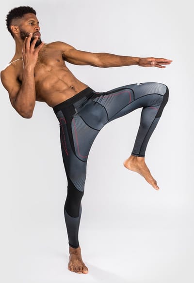 Venum OKINAWA 3.0 Sportlegging Zwart Rood - S - Jeans Maat 30