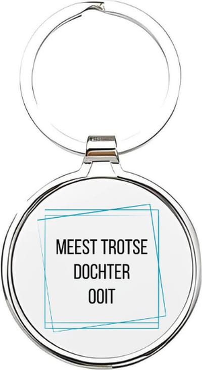 Akyol - meest trotse dochter ooit Sleutelhanger - Dochter - de liefste dochter - dochter sleutelhanger - kind sleutelhanger - sleutelhanger dochter - familie sleutelhanger - cadeautje - dochter cadeau - girl - de liefste dochter - 4 x 7,5 CM