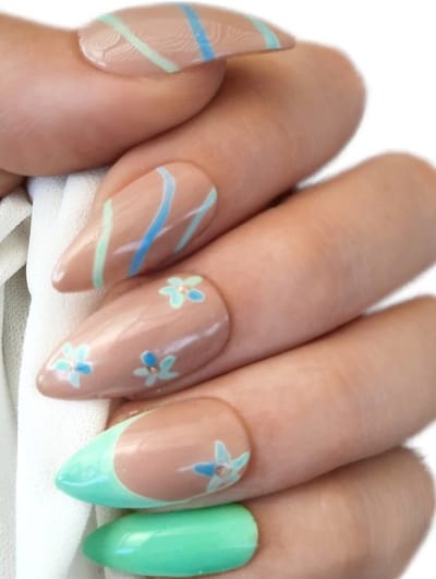 SD Press on Nails - Plaknagels - Gelnagels - Handgemaakt - 20 stuks - No. 35 Flowers - Groen Pastel - Gellak - Nagellak - Medium Stiletto Nageltips - Nepnagels met Lijm - Kunstnagels - Nail Art - Handmade - Valse nagels - Nagelvijl - Accessoires