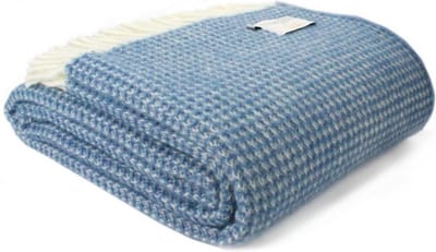 Plaid Waffle Blauw - 150x183 - Nieuw Wol - Tweedmill UK