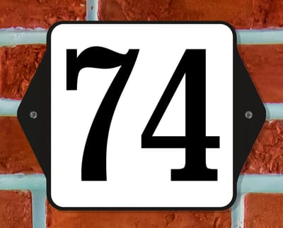 Huisnummerbord Klassiek - Nummer 74 - 14 x 11 cm - incl. bevestiging | - naambord - nummerbord - voordeur