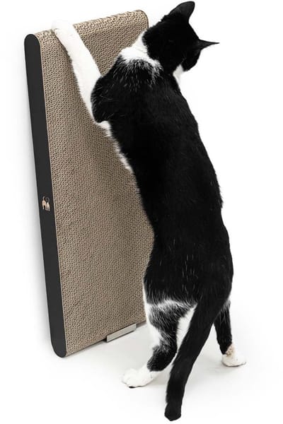 Petrebels Krabkarton voor Katten - Milo 63 - Zwart - Stevig Karton - Design Krabplank Verticaal - 62,5 x 4,7 x 27,7 cm