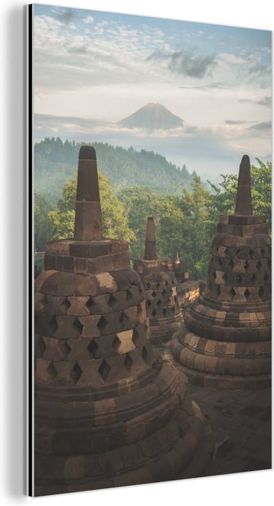 Aluminium schilderij 120x180 cm - Wanddecoratie metaal - Fantastisch uitzicht over de jungle vanaf de Borobudur - Metalen muurdecoratie woonkamer - Decoratie industrieel - Foto op dibond - Industriële accessoires slaapkamer