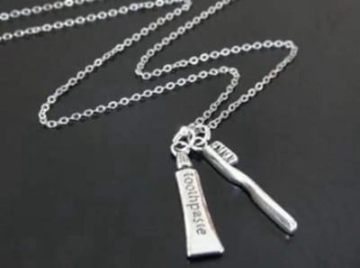Akyol - tandarts - ketting tandarts - leuke ketting - tandpasta ketting -cadeau - ketting