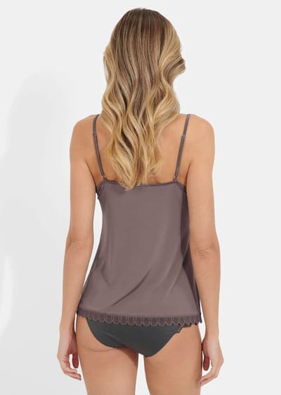 Top met spaghettibandjes en kanten rand - bruin - Gr. XS van Goldner Fashion