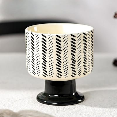 IJscoupe Hoge Voet IJscoupe Keramiek Koffie Dames Zwart-Wit High-End Lichte Luxe Hoge Waarde Commerciële Dessertcup 220ml white