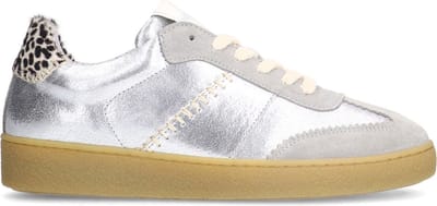 Manfield - Dames - Zilveren leren sneakers met leopard details - Maat 37