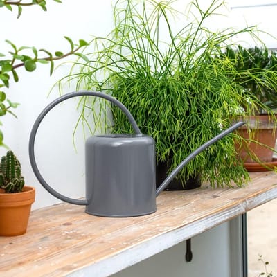 Binnengieter van verzinkt staal met poedercoating voor kamerplanten - 1,4 L donkergroen met modern design
