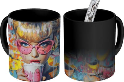 Magische Mok - Foto op Warmte Mokken - Koffiemok - Expressief - Milkshake - Vrouw - Felle kleuren - Magic Mok - Beker - 350 ML - Theemok