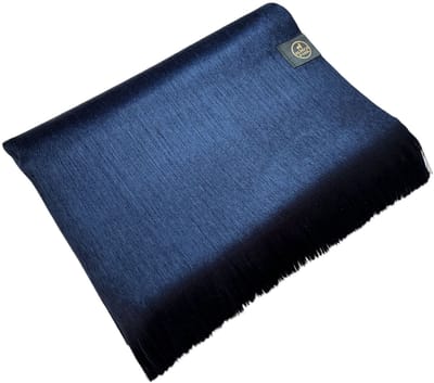 Alpaca D'Luxe Sjaal - Hypoallergeen - Marineblauw - Scarf - Handgemaakt - Zacht en van Kwaliteit - Luxe cadeau - Sustainable - Zakelijk - Duurzaam - Stijlvol - Sjaals Dames - Sjaals Heren - Lange sjaal - Zacht en Warm - Luxe Alpaca Wollen Sjaal