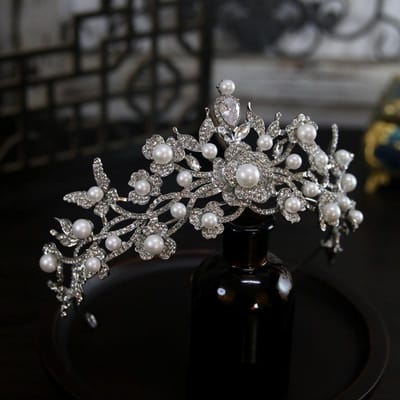 Nouveau Style Européen Luxe Élégant Fleur Perle Mariée Mariage Couronne Coiffe Couronne Tiare Accessoires Cheveux gray