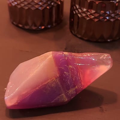 Luxe Edelsteen Zeep met Lavendelgeur - Kerst - Bergkristal - Veganistisch- Biologisch - Gift - Bijzonder Cadeau - Geschenk - Valentijn - Diamant