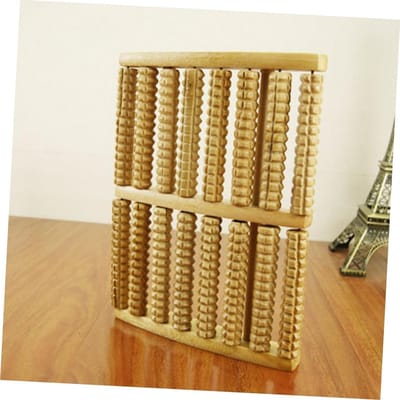 Verwen je voeten met een houten voetroller massager voor ontspanning en pijnverlichting - ideaal voor fitness en welzijn