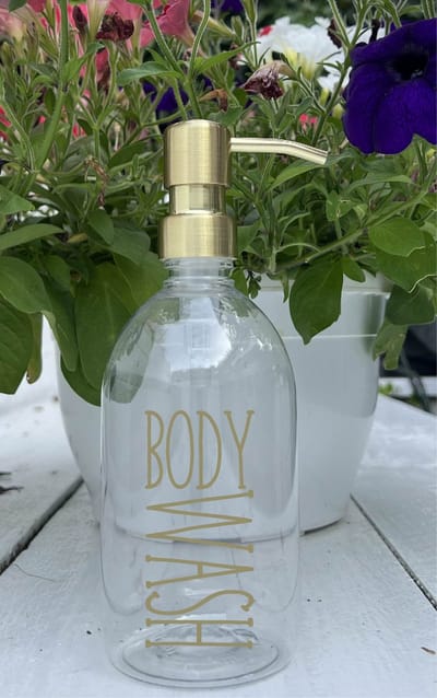 BBBLS® Design Dispenser "Bodywash" | Transparant Kunststof | 500ml | RVS / Metaal Pomp Goud | Zeeppomp | Zeepdispenser | Zeephouder