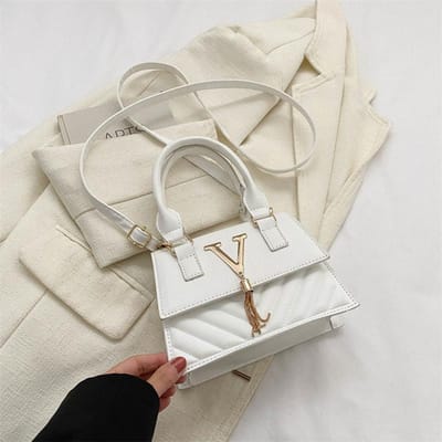 Modieuze en Trendy Dames Schoudertas Nieuwe Stijl Tas voor Dames Koreaanse Casual Vierkante Tas Persoonlijkheid Eenvoudige Crossbody Tas beige