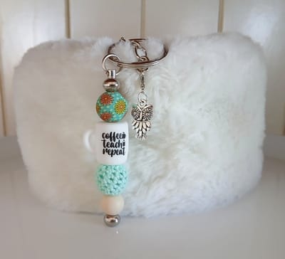 Sleutelhanger, tashanger met kralen | Coffee teach repeat | uil | juffendag | kado afscheid
