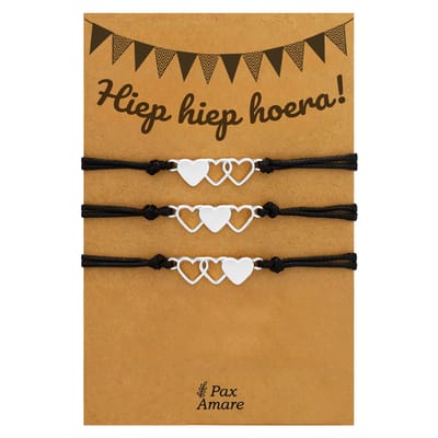 Vriendschapsarmbandjes voor 3 "Hiep Hiep Hoera" - Hartjes - BFF Armbandjes met Verjaardags Cadeau Kaartje - Zilverkleurig - Elastisch Verstelbaar - Pax Amare