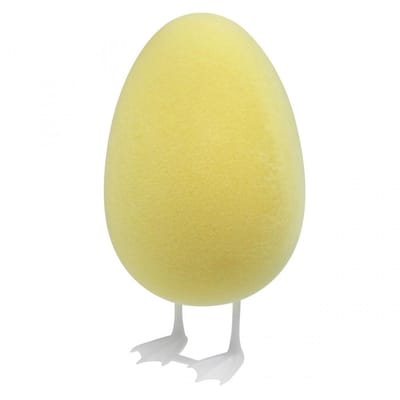 Decoratief ei met pootjes geel tafeldecoratie Pasen decoratief figuur