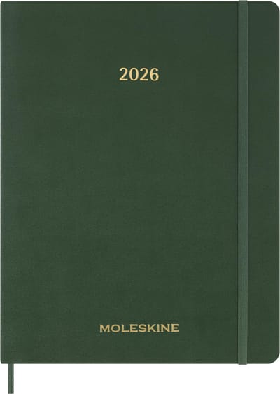 Moleskine 2026 Essential Weekplanner, 12-Maanden Agenda, Startend in Januari, Verticaal, XXL Maat (22cm x 28cm), Myrtle Green, DSESNK1512WN7Y26 black