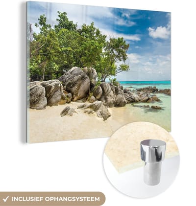 MuchoWow® Glasschilderij 40x30 cm - Schilderij acrylglas - Strand - Stenen - Zee - Zomer - Foto op glas - Schilderijen